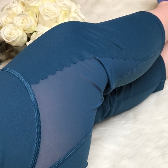 Victoria Secret Sport knockout Capri size XL - Picture 8 of 8